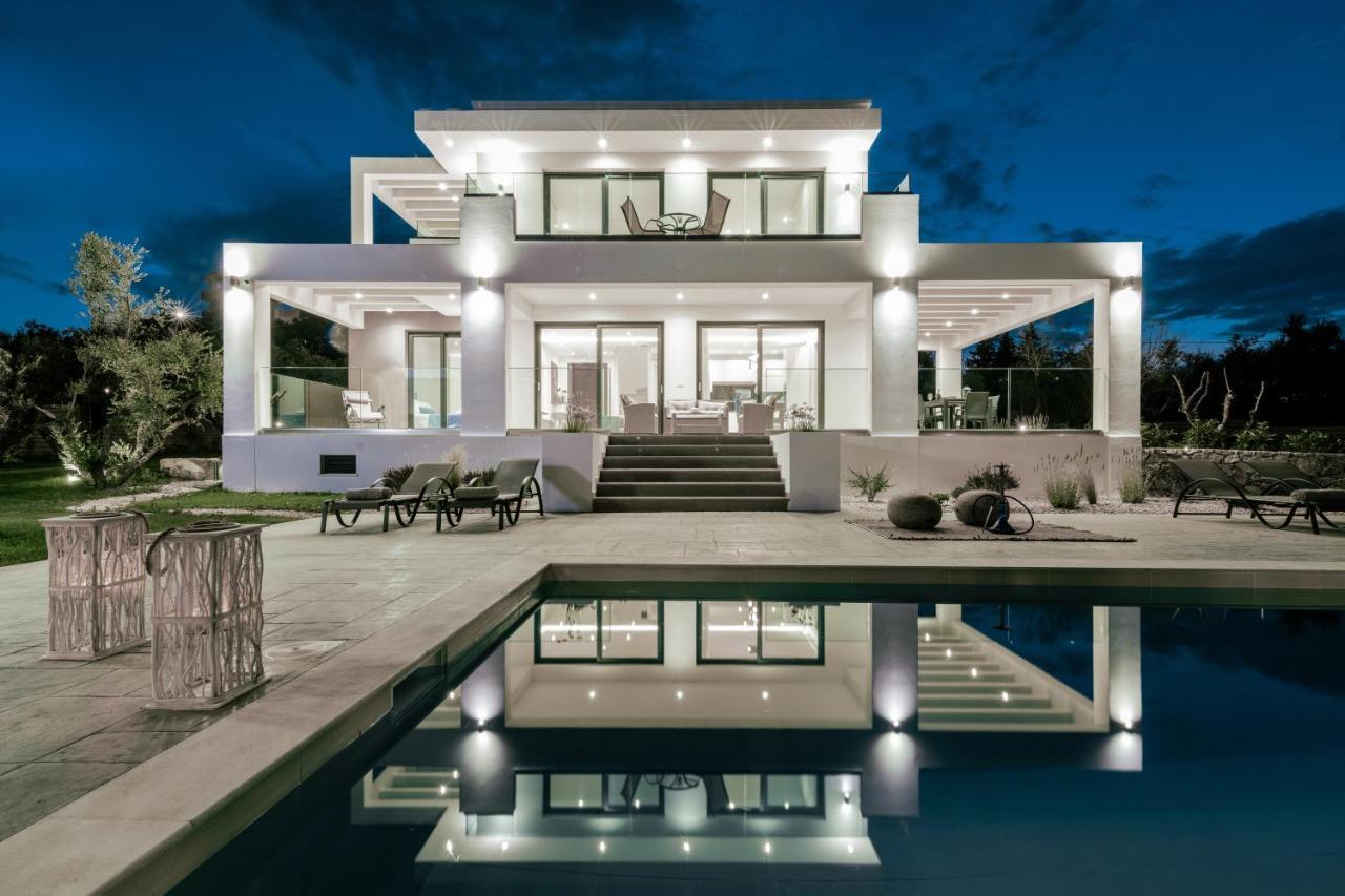 Valentino Luxury Villa Planos  Exterior photo