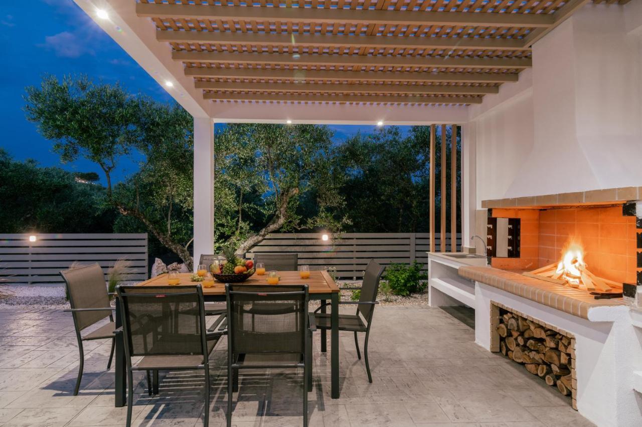 Valentino Luxury Villa Planos  Exterior photo